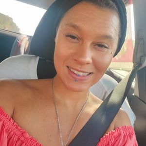 Meet your Posher, Lydia